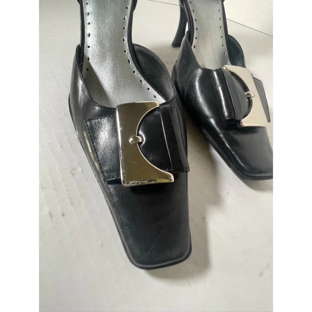 Ladies BCBGirls Black Buckle Pump Size 8B